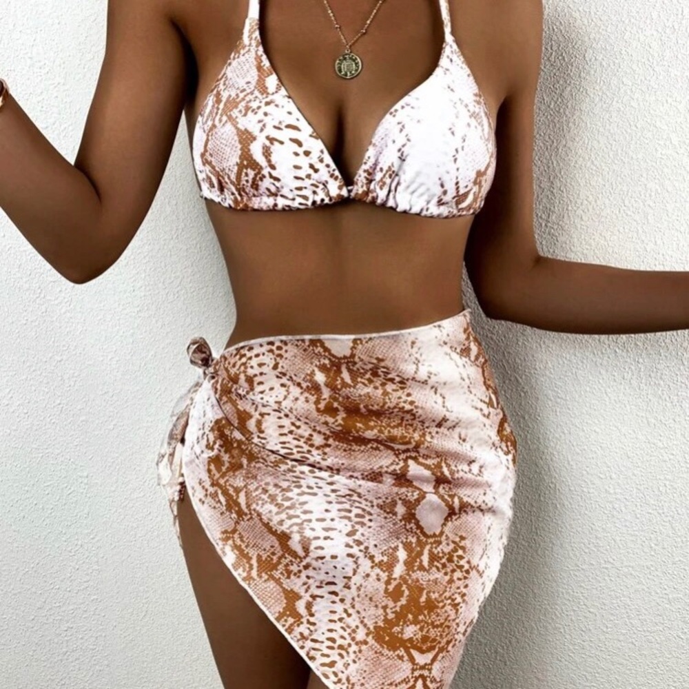 Bathing suit set - Picture 2 of 2